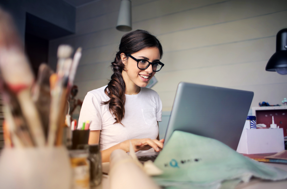 What Is A Digital Interview And How Our Customers Use Our CV TRACKING Tool 